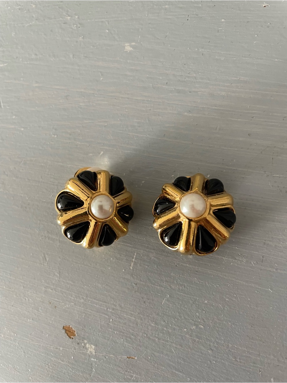 Vintage 80s Monet Gold-Tone and Black Enamel Floral Pearl Clip Earrings